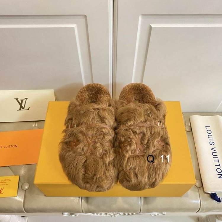 Picture of Louis Vuitton Shoes _SKULVsz35-40QL090212747